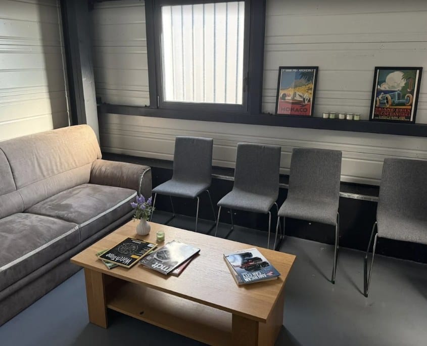 Espace d'attente de VTR Garage